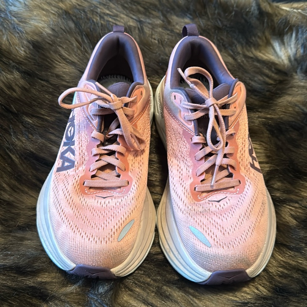 Hoka One One Bondi 8 salmon/purple 7.5B